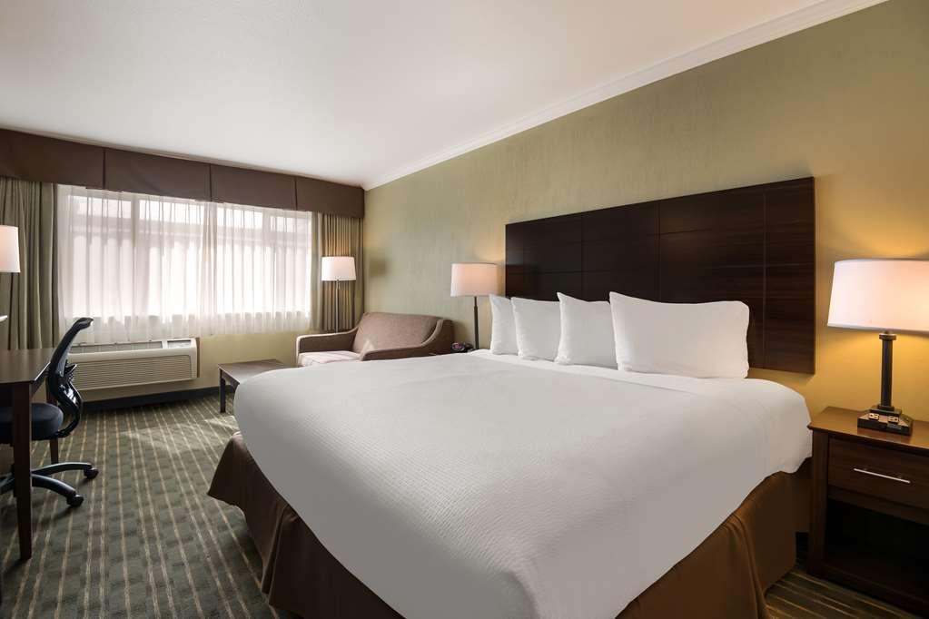 Best Western Holiday Hotel Coos Bay Bilik gambar