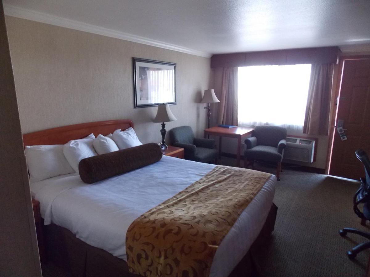 Best Western Holiday Hotel Coos Bay Bilik gambar