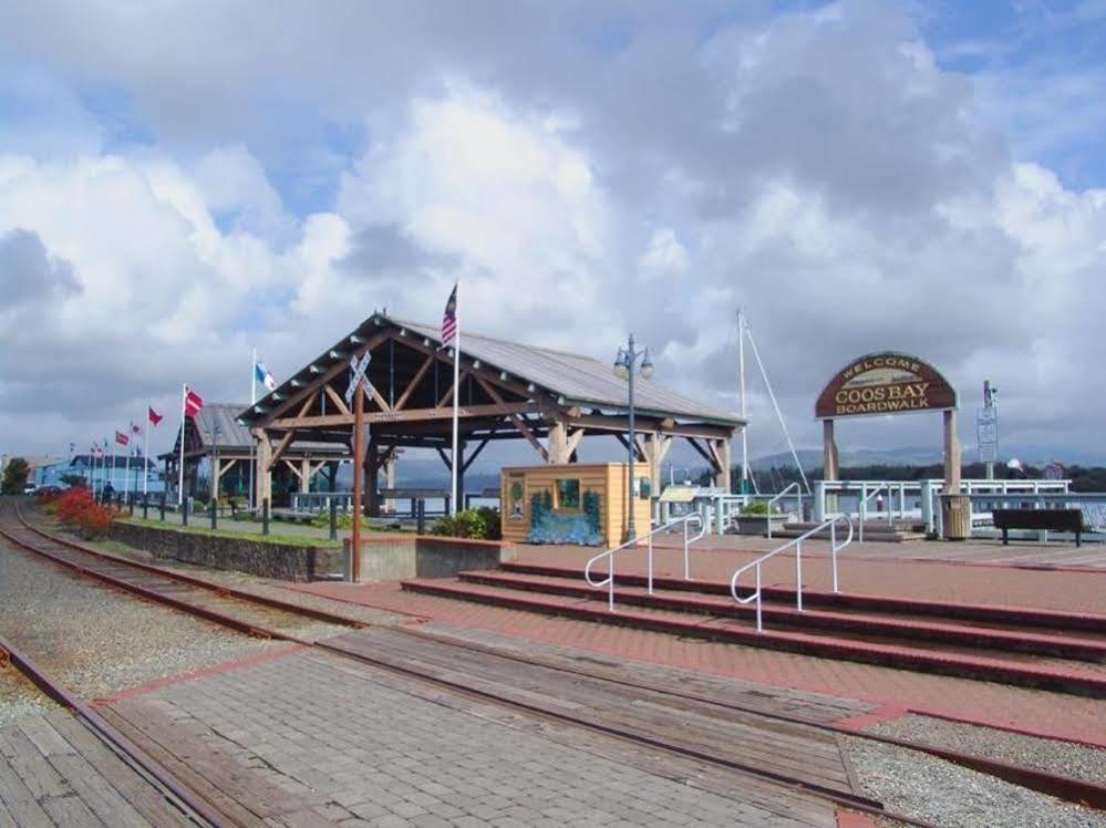 Best Western Holiday Hotel Coos Bay Luaran gambar